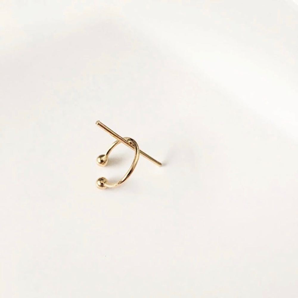 Gold Bar Ear Cuff - Picture 2 of 2